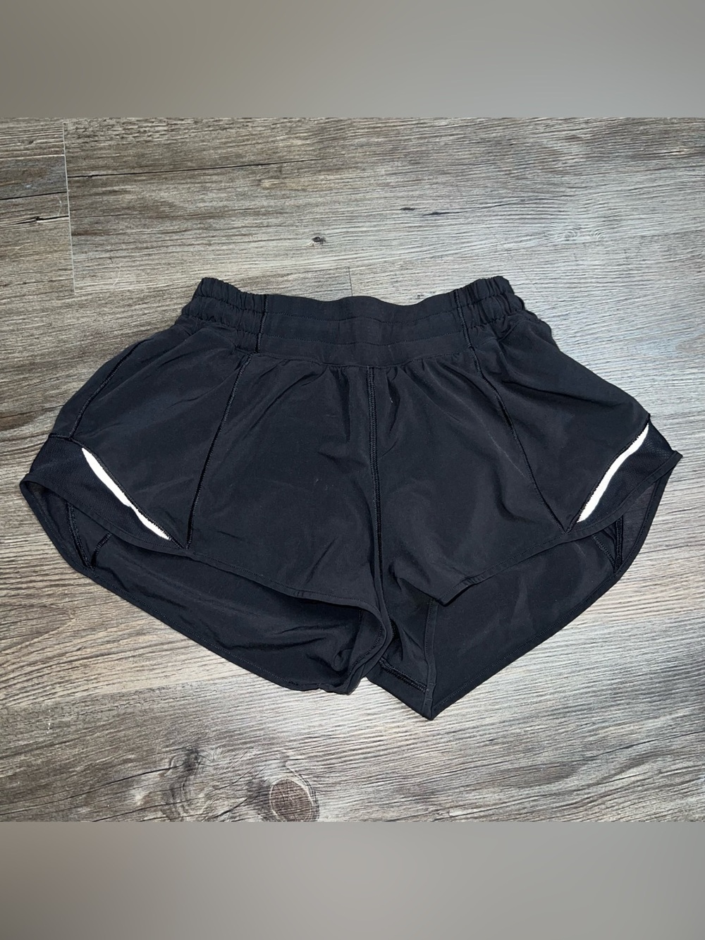 Lululemon Hotty Hot Shorts 6 Activewear Running Track Athleisure Loungewear Run